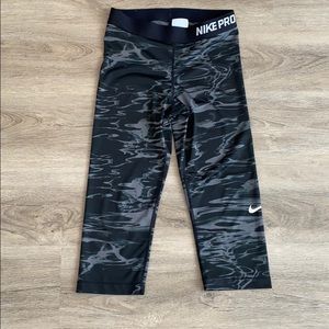 Nike Pro Crops